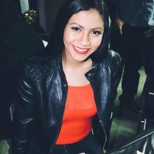 Meet your Posher, Laura